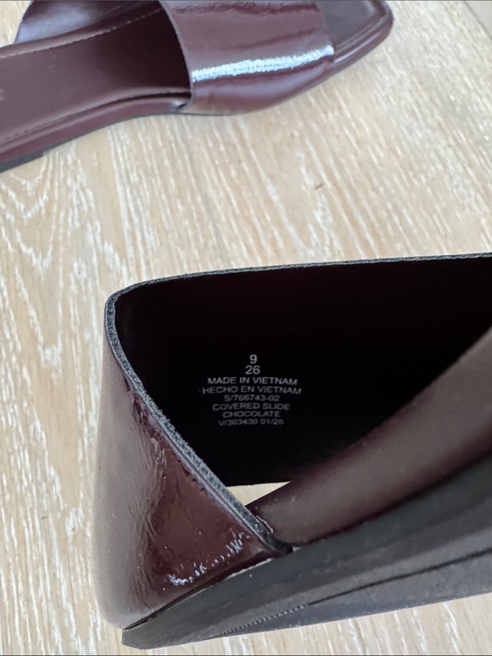 Old Navy Women's Faux-Leather Slide Sandals in Dark Chocolate. NWOT. Size 9. - Picture 6 of 7